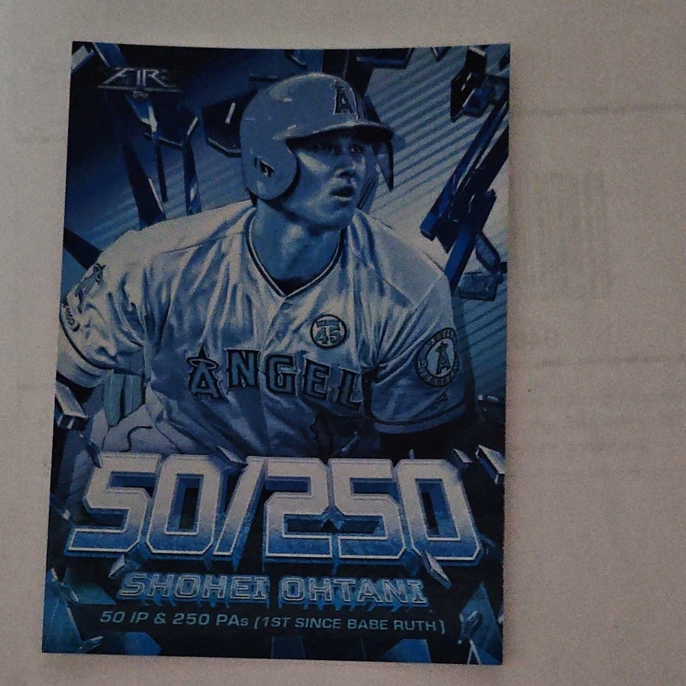 Topps Blue Trading Card
